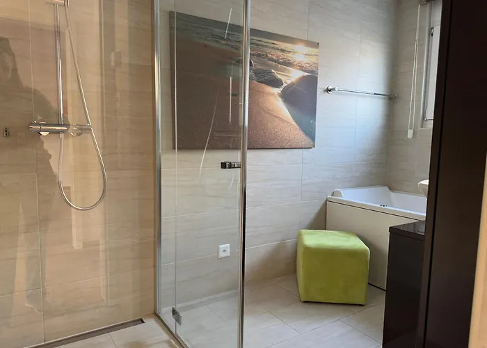 Monte Verita 1 A Apartment *